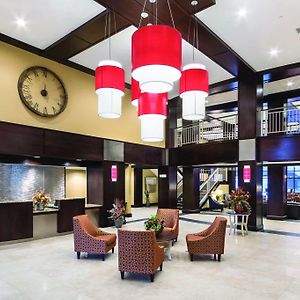 Clubhouse Hotel & Suites Fargo